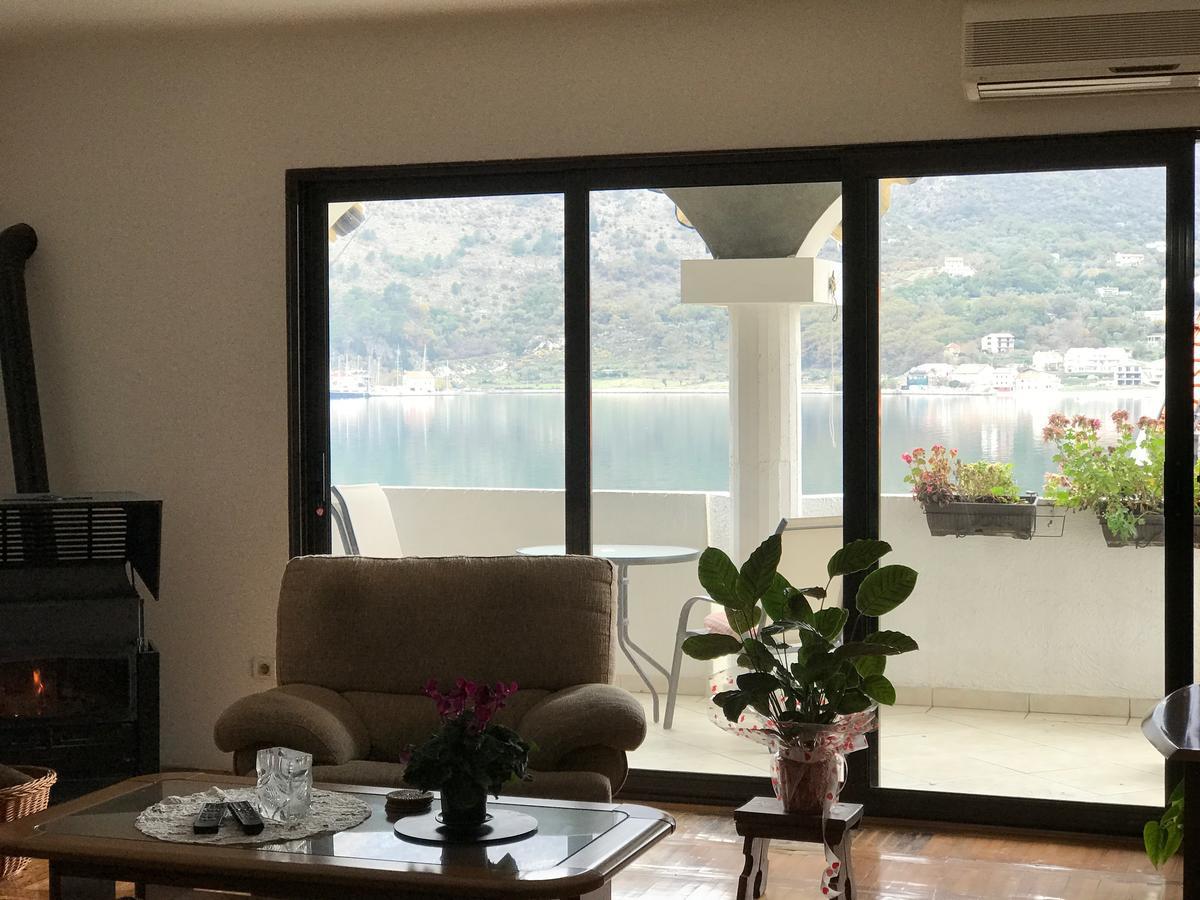 Apartment Jovana Kotor Eksteriør bilde