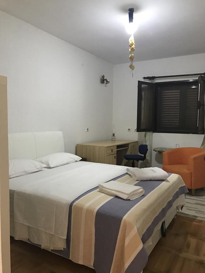 Apartment Jovana Kotor Eksteriør bilde